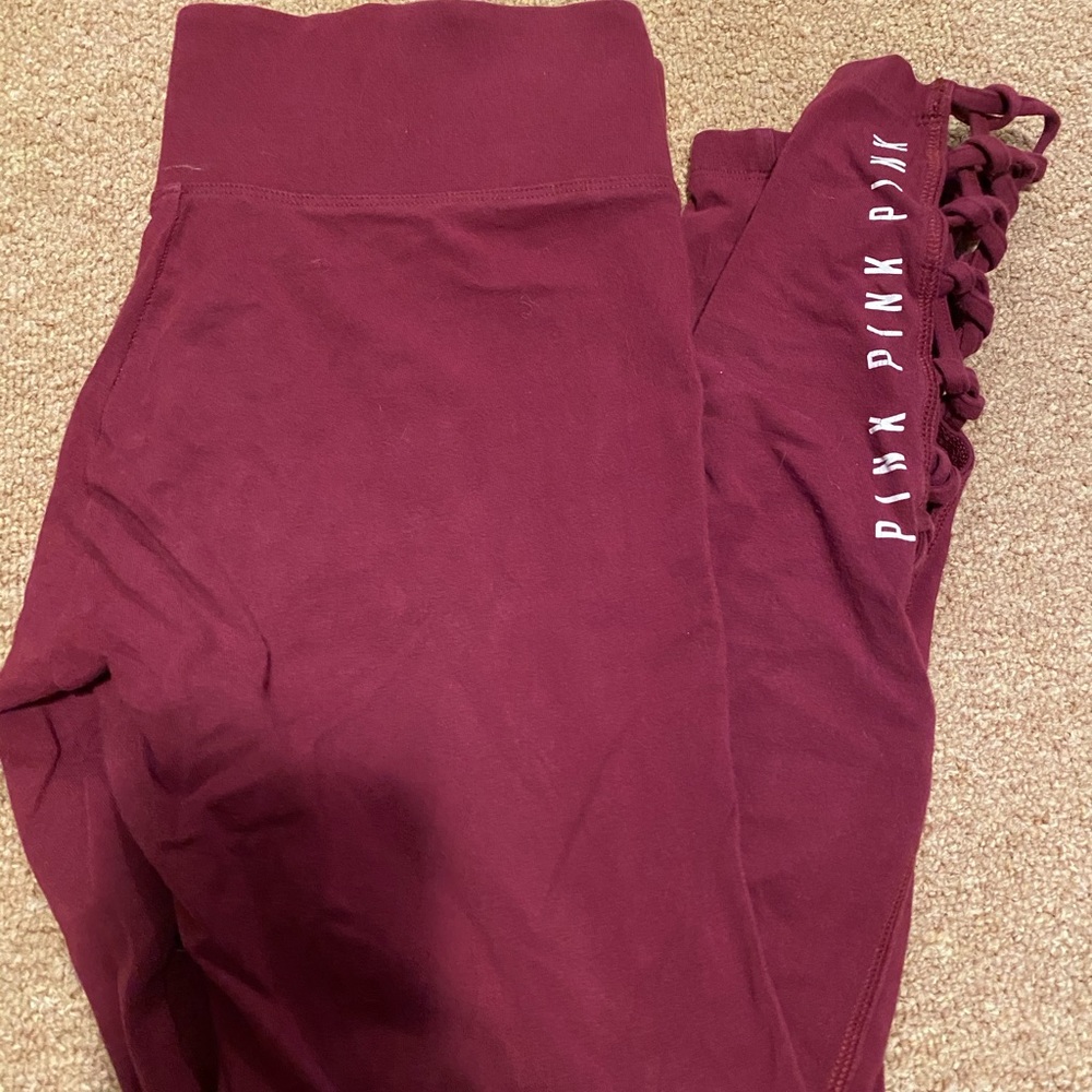 VS yoga pants